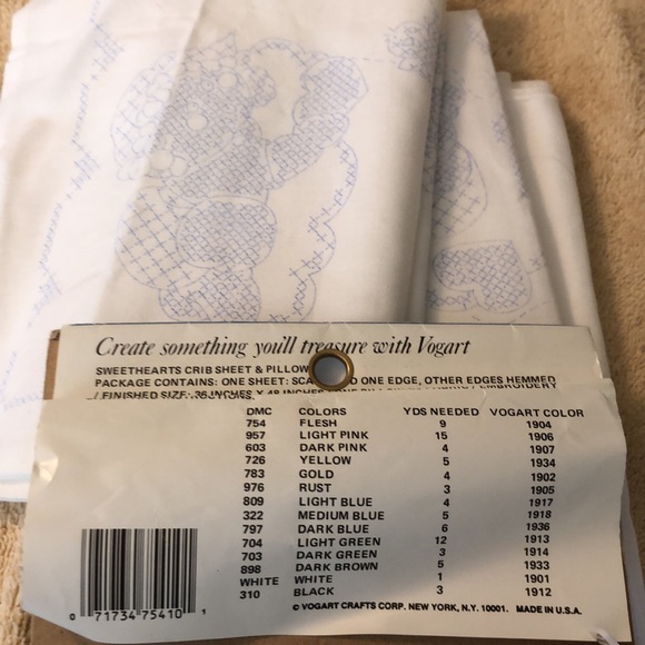 Vogart Sweethearts Crib Sheet Pillowcase For Embroidery Or Ballpoint painting - Picture 2 of 4